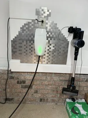 Handyman Services Logo