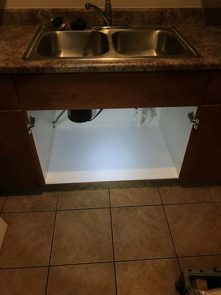 Certified emergency electrical service experts serving St. Johns, FL - Handyman Xtreme