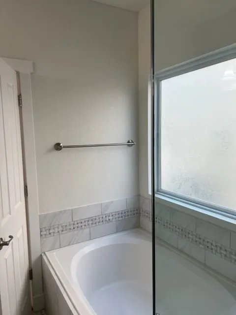 Slide of Handyman911 US