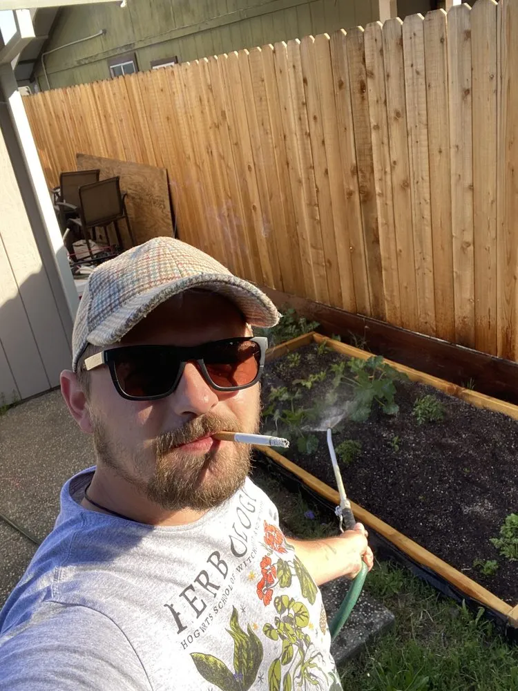 Slide of Handymen Oleg Pyrig