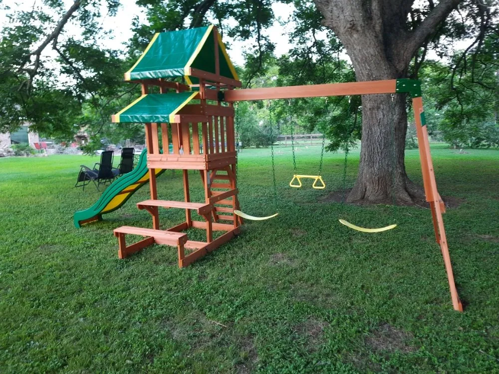 Trusted electrician providing emergency electrical service in , 