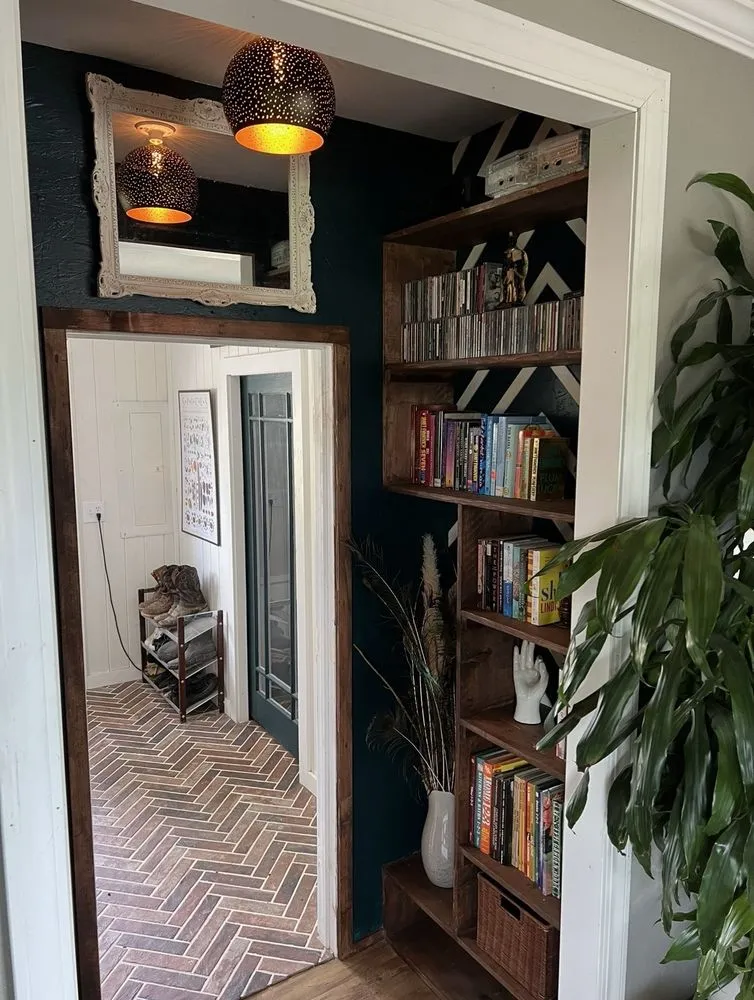 Slide of HandyPros Of Rochester