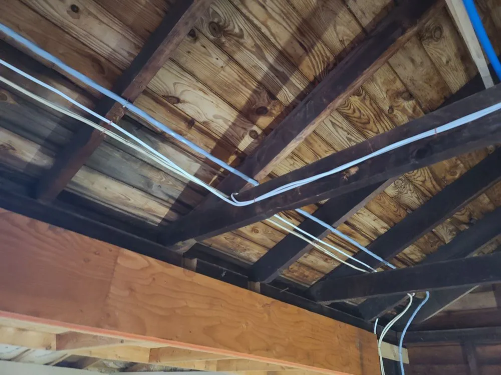 Slide of HandyVolt Electric