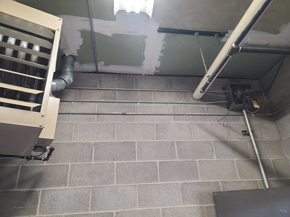 Slide of HandyVolt Electric