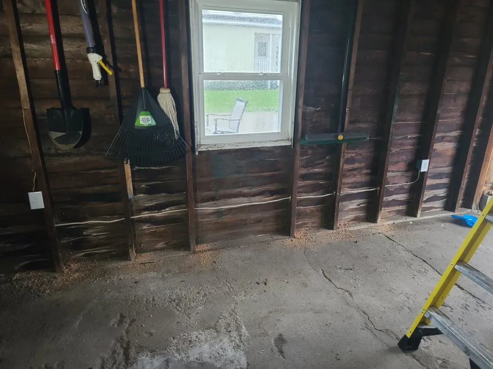 Slide of HandyVolt Electric