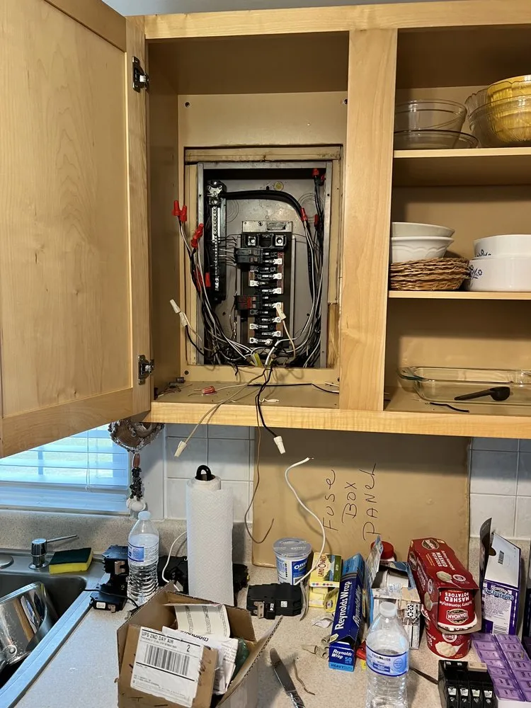 Expert electrical repair in Flint Twp, MI by Hanley Electric