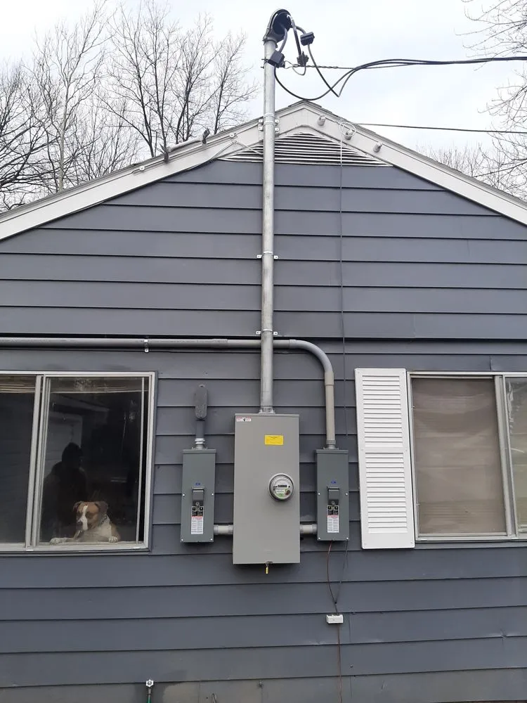 Expert electrician providing outlet and switch repair in Flint Twp, MI - Hanley Electric