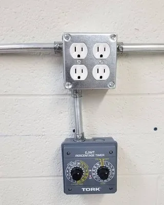 Harbor Blvd Electric Logo