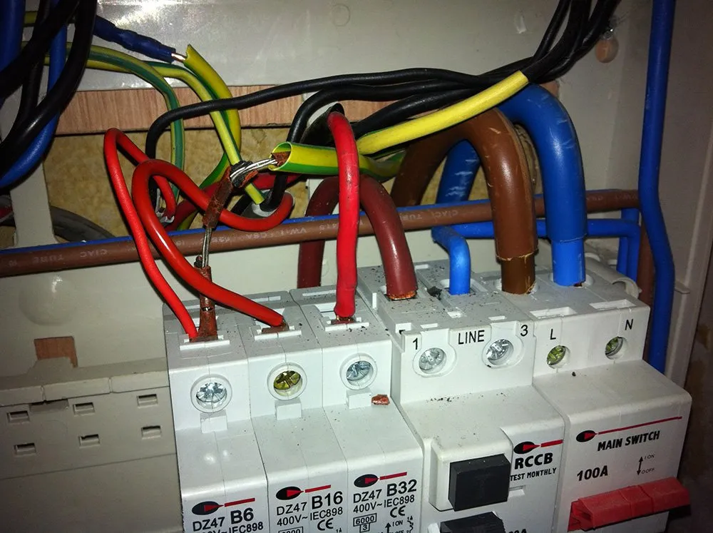 Slide of Harbor Rd Electrical