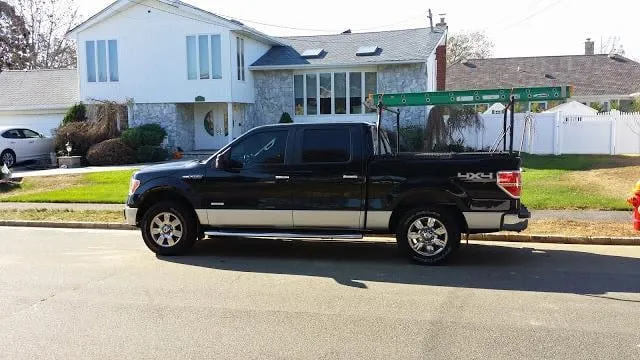 Expert electrical service for homes in emergency electrical service, by