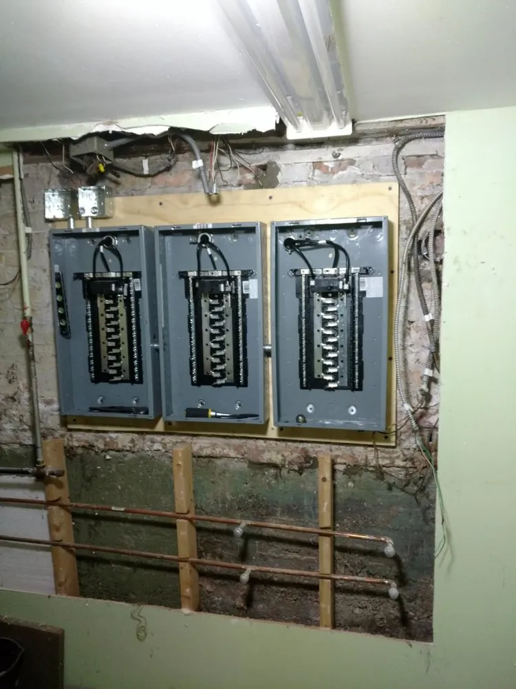 Slide of Hardt Electric