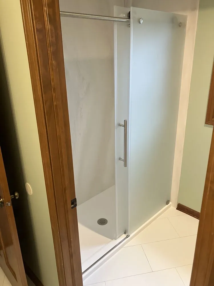 Trusted electrician providing circuit breaker repair in ,