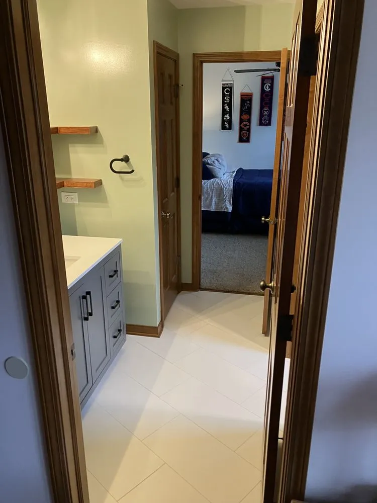 Emergency electrical service for homes in wiring installation, by