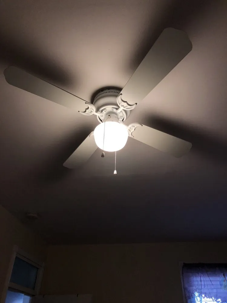 Expert electrician providing electrical repair in Washington, DC, DC - Harris Electric