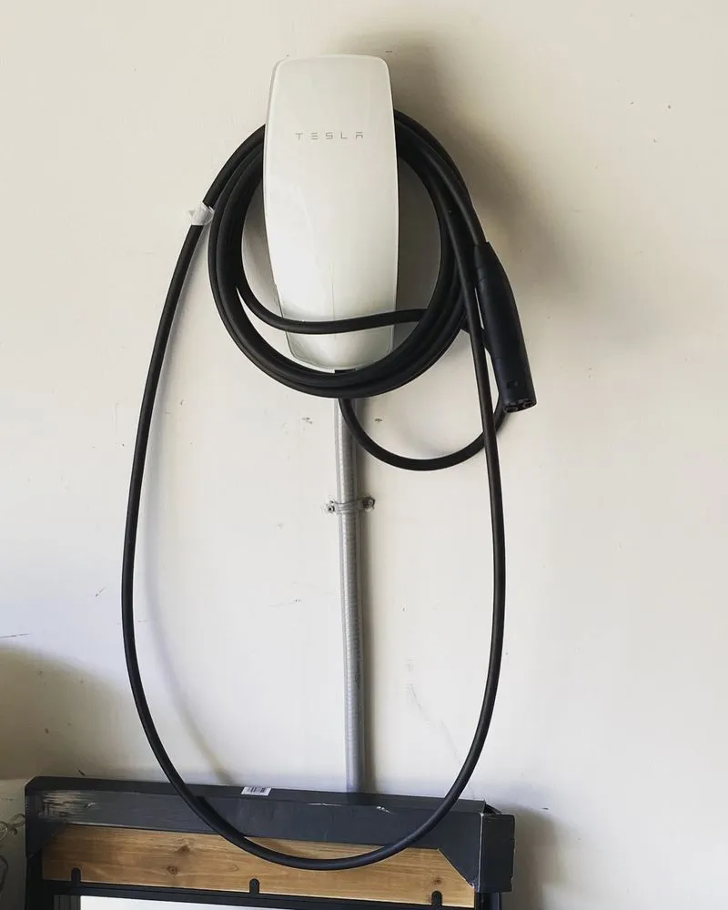 Slide of Harris Electrical Contractors