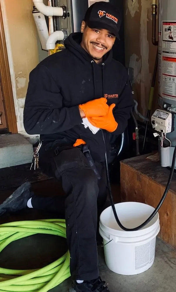 Licensed electrician providing outlet and switch repair in , 