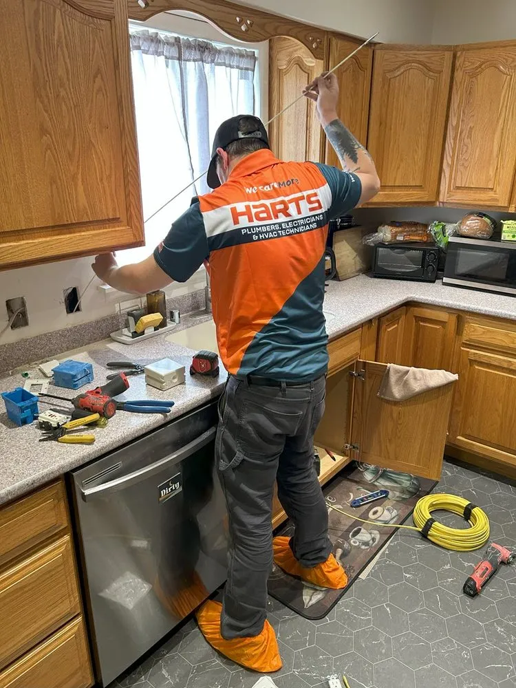 Expert emergency electrical service service in , - Harts Plumbers, Electricians, & HVAC Technicians