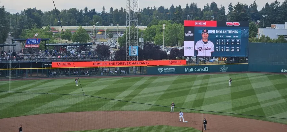 Reliable electrician providing emergency electrical service in ,