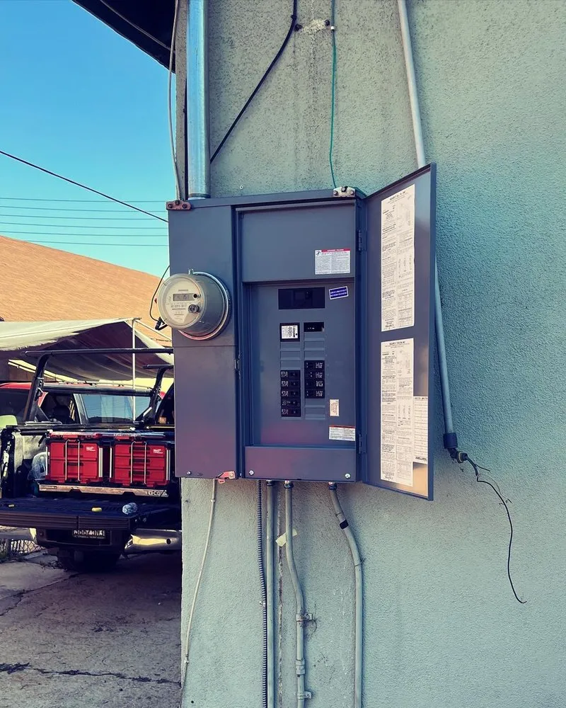 Slide of Harvey Master Electrician