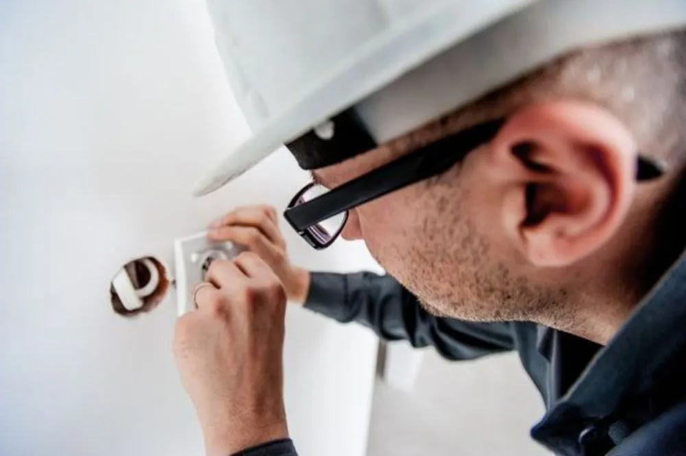 Slide of Harvey’s Electricians