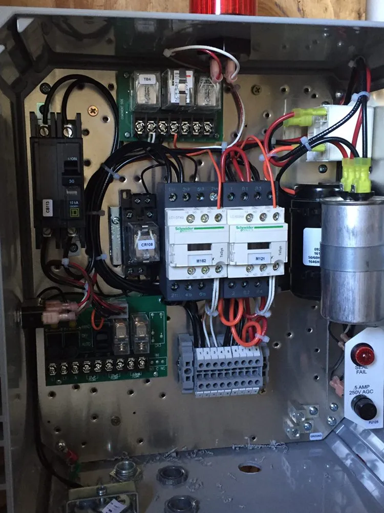 Reliable electrician providing panel upgrade in Fawnskin, CA - Hastingspacific