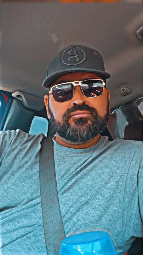 Slide of Hatchers Honey Doo's