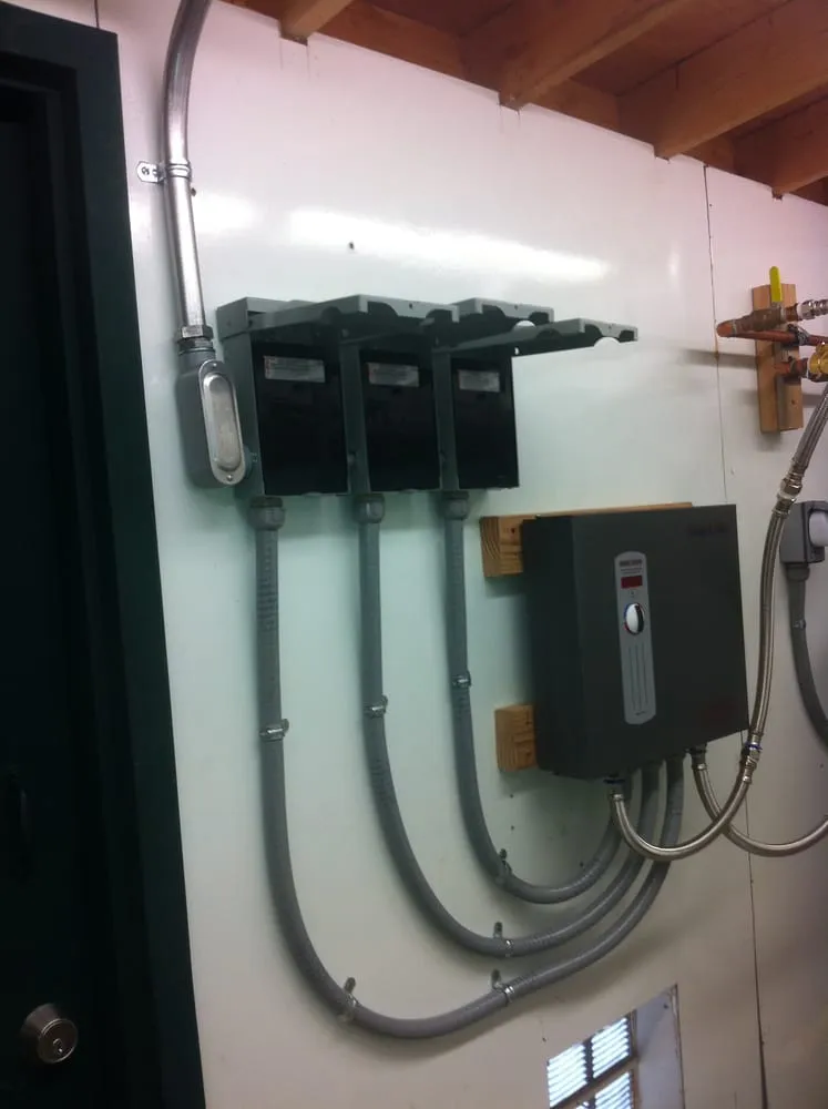 Professional outlet and switch repair experts serving Studio City, CA - Hatfield Electrical Services