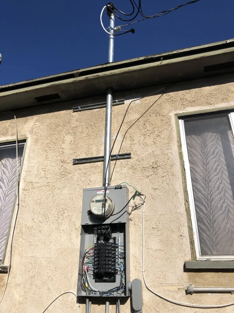 Emergency electrician providing lighting installation in Studio City, CA - Hatfield Electrical Services