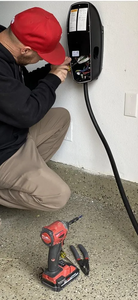 Slide of Havican Custom Electric