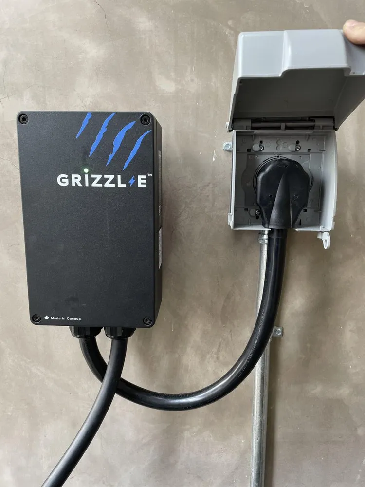 Slide of Havican Custom Electric