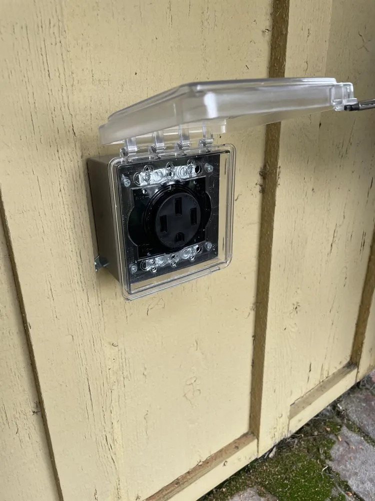 Slide of Havican Custom Electric