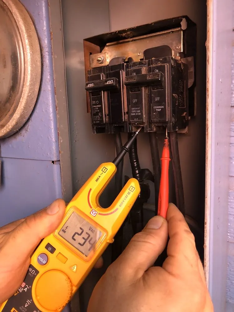 Slide of Hawaii Energy Solutions