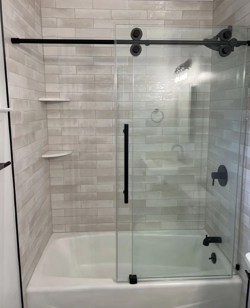 Slide of Hawkeye Home Improvements