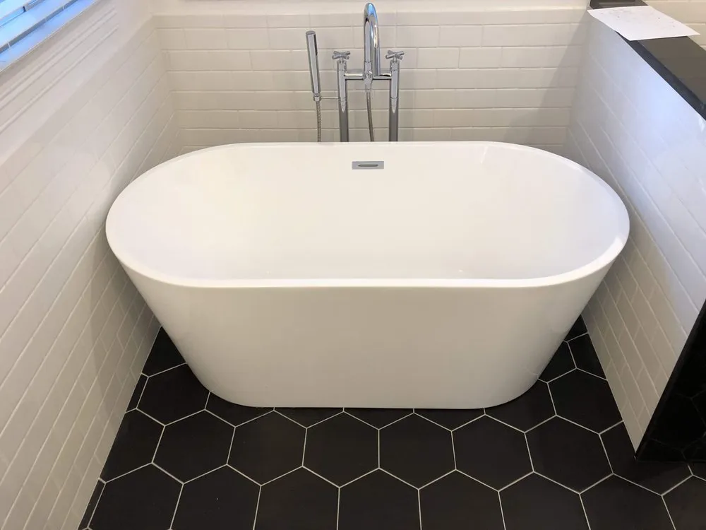 Slide of Hawkeye Home Improvements