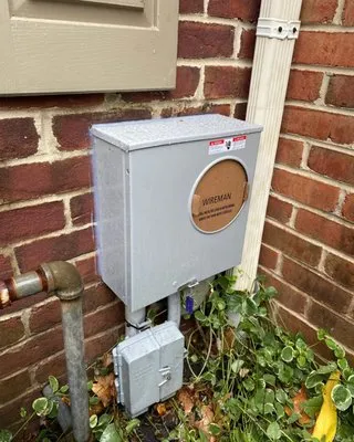 Hawthorne Electrical Service Logo