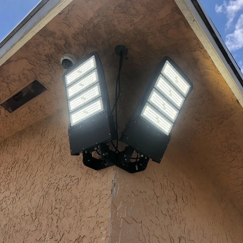 Slide of Hawthorne Electrician