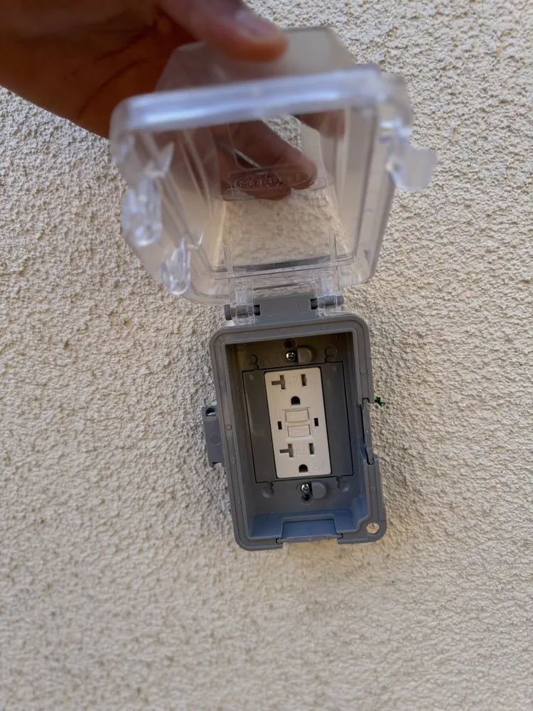 Slide of HCJ Electrical