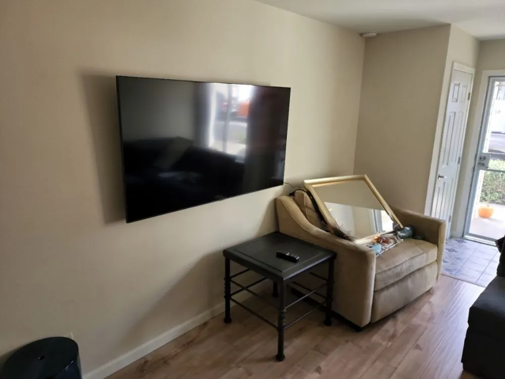 Slide of HD Electric 831