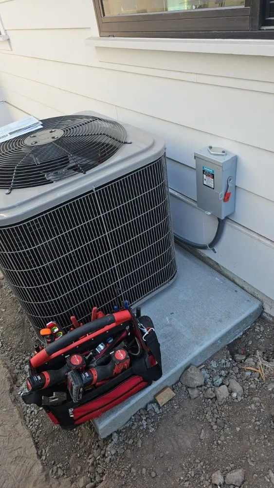 Slide of HD Electric 831