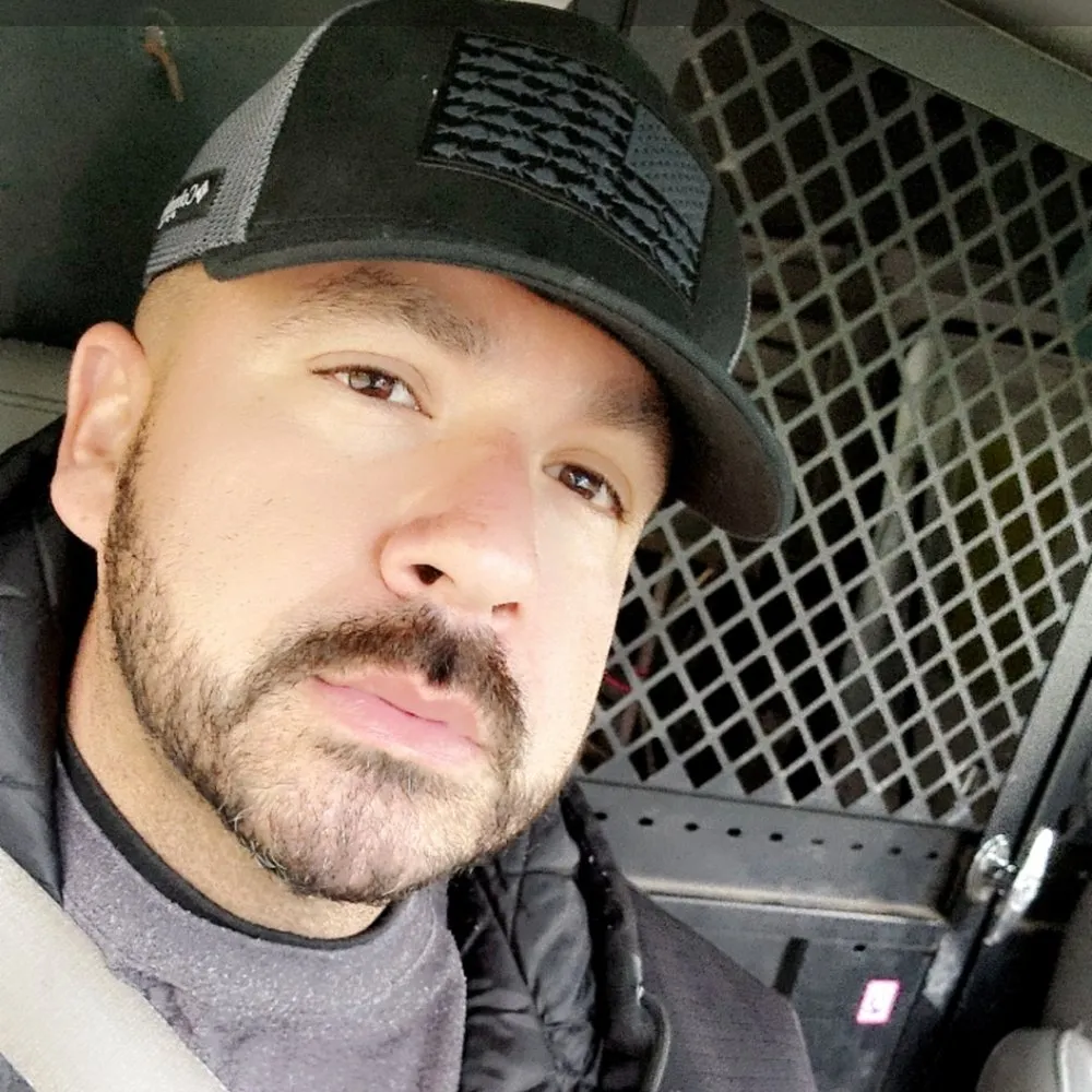 Slide of HD Electric 831