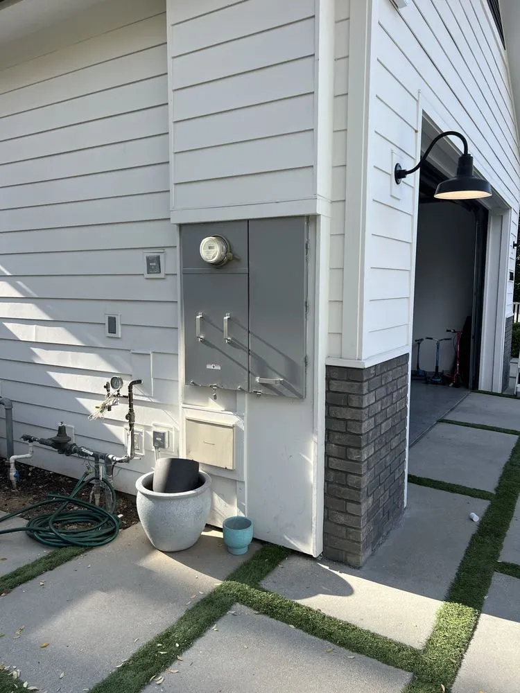 Slide of HD Electric