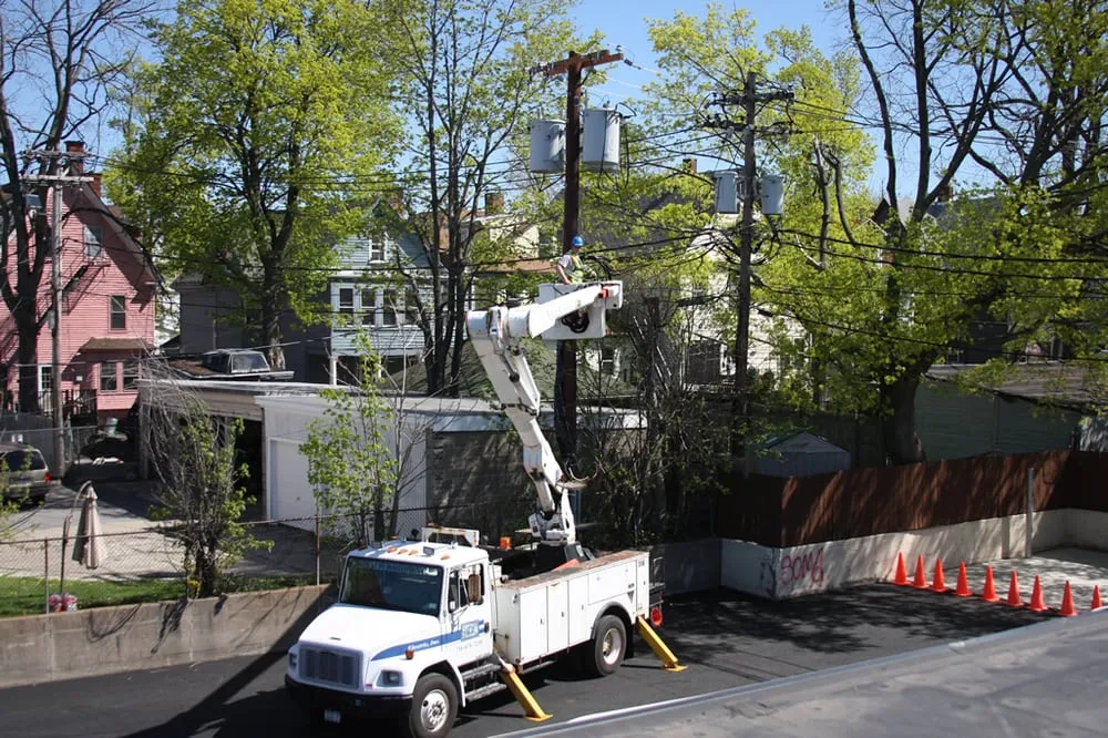 Slide of HDE Electric