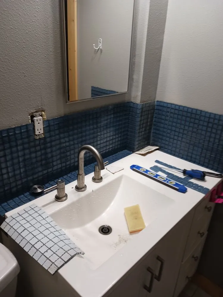 Emergency electrician providing emergency electrical service in Eucha, OK - HDM Remodeling