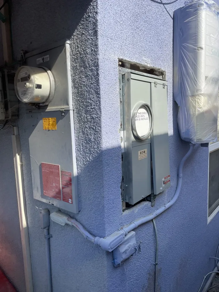 Professional circuit breaker repair service in ,  - Heavy Duty Electric