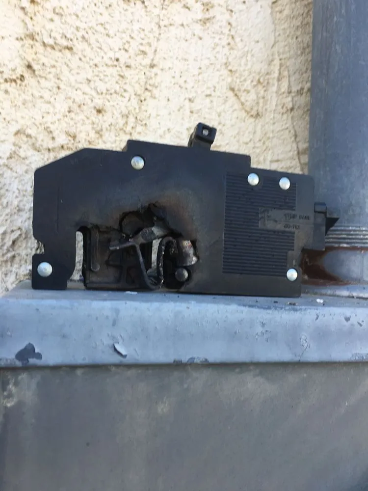 Licensed electrical service for homes in electrical repair,  by 