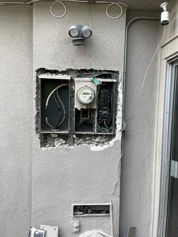 Professional panel upgrade in ,  by Heavy Duty Electric