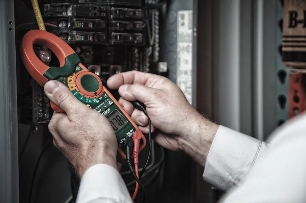 Slide of Hedgehog Electric & Solar