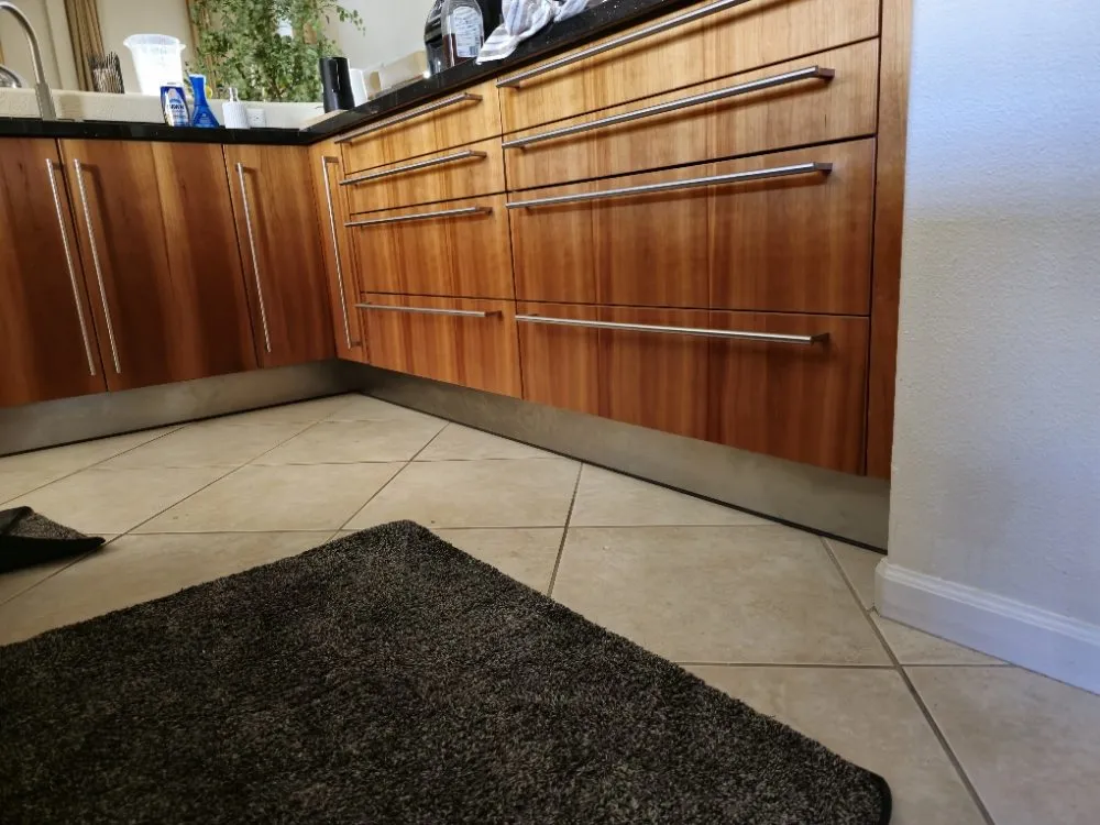 Slide of Heinj's Electrical & Handyman Services