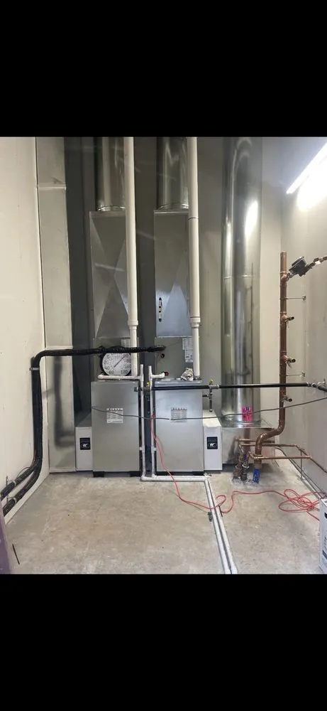 Expert electrician providing electrical repair in Mansfield, IL - Heiser Heating And Air