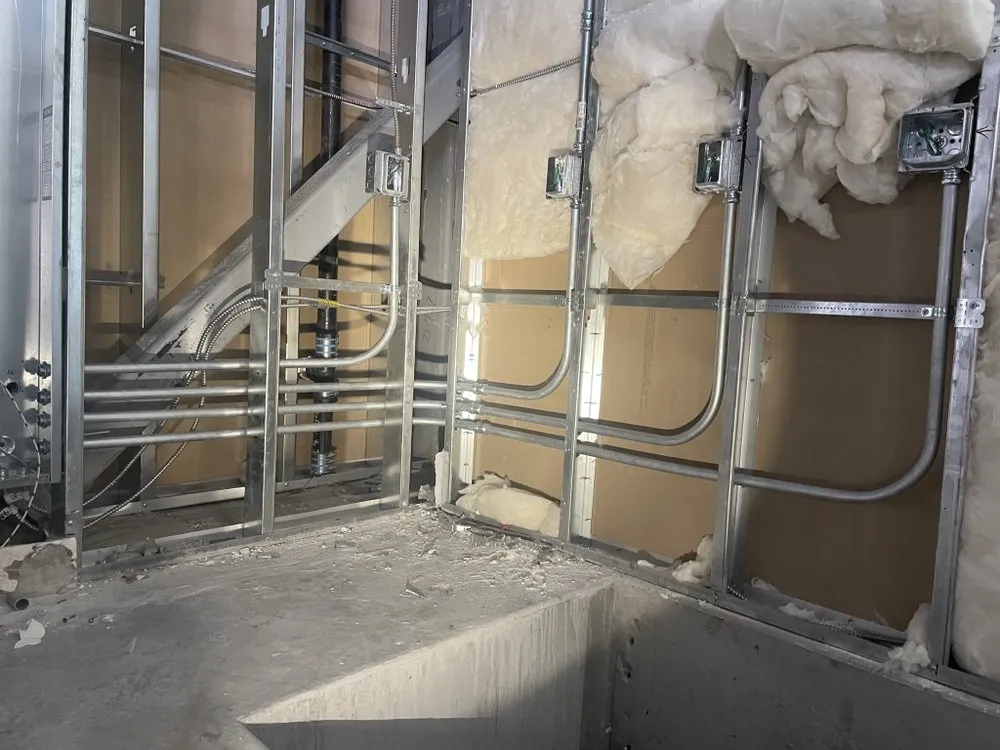 Slide of Helios Solar and Electric